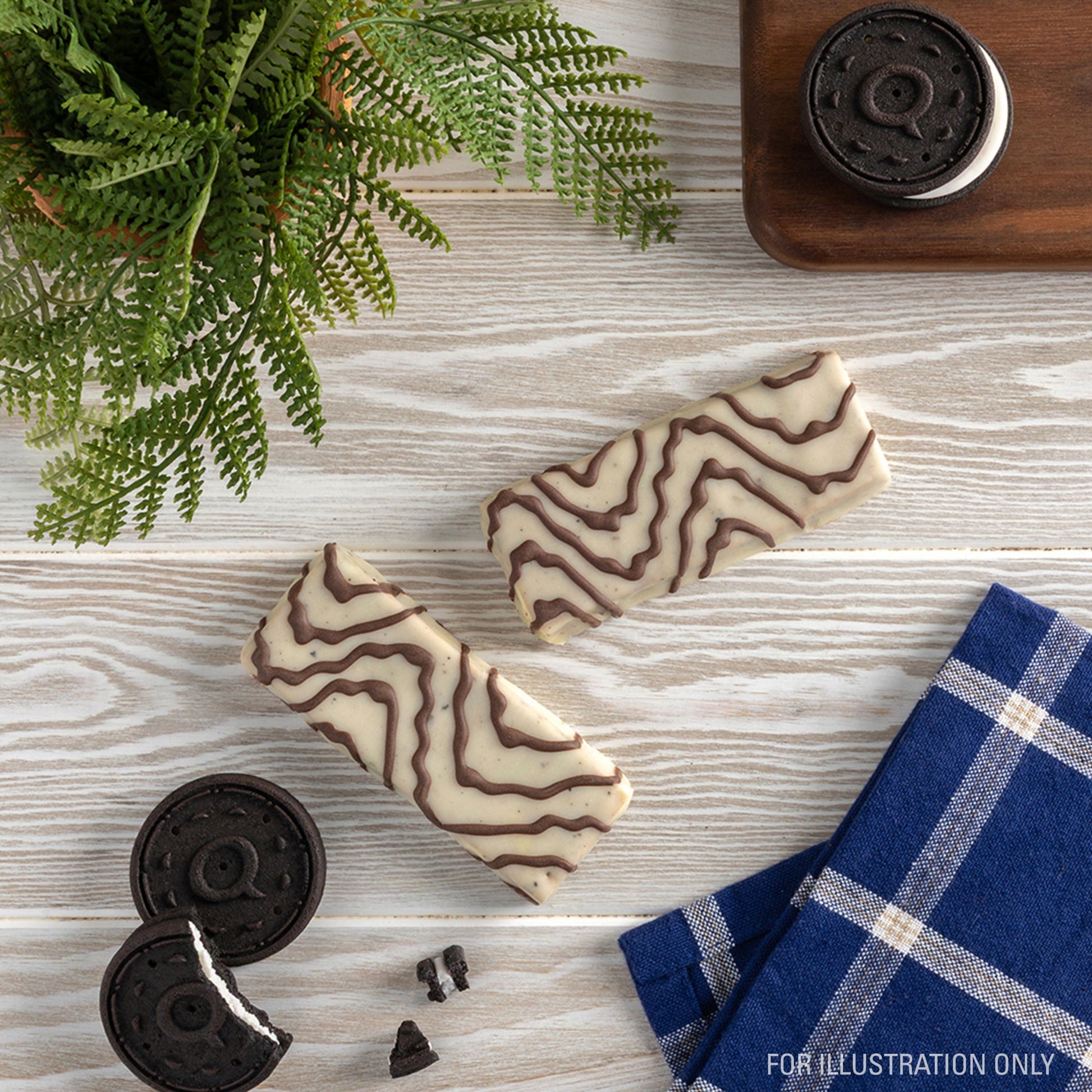 dipped-cookies-and-cream-protein-bars-g7 15807_QN_USA_ProteinBar_CAC_InterimAssetUpdate_Digital-Dipped-ProductCarouselSet_Tabletop2.jpg