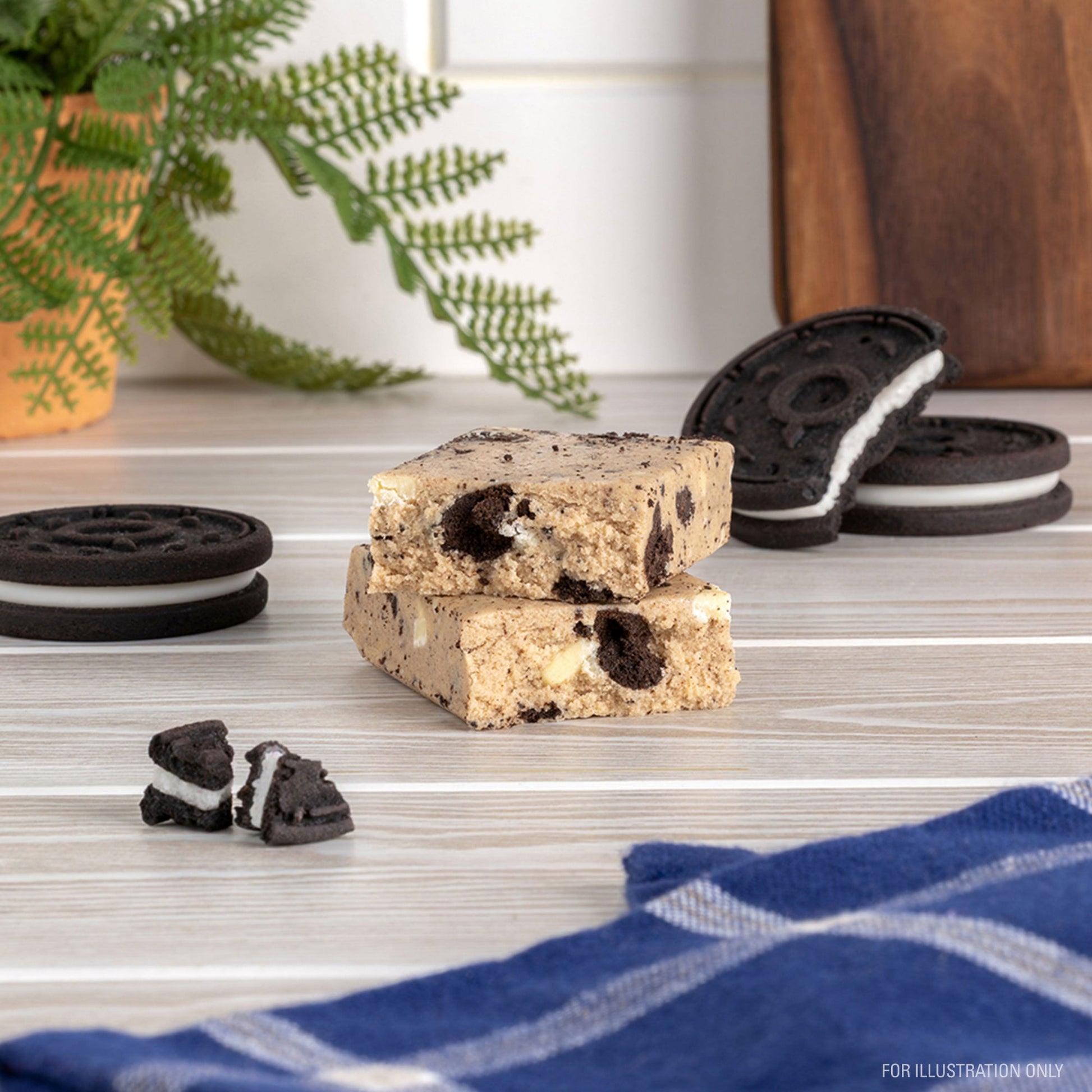 cookies-and-cream-protein-bars-s5 15807_QN_USA_ProteinBar_CAC_InterimAssetUpdate_Digital_Tabletop1.jpg