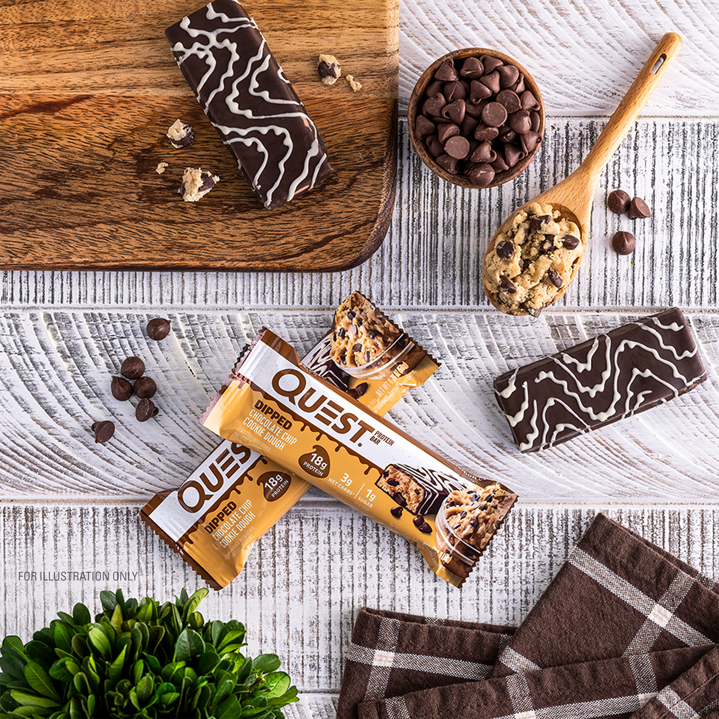 dipped-chocolate-chip-cookie-dough-protein-bar-k4 qst-012268_dipped-chocolate-chip-cookie-dough-protein-bar_7.png